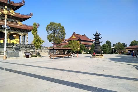  De Nanhai Tempel: Een Oase van Kalmte en Architecturale Pracht!