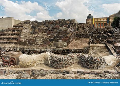  De Templo Mayor: Een Monumentale Ontmoeting met de Geschiedenis van Mexico-Stad!