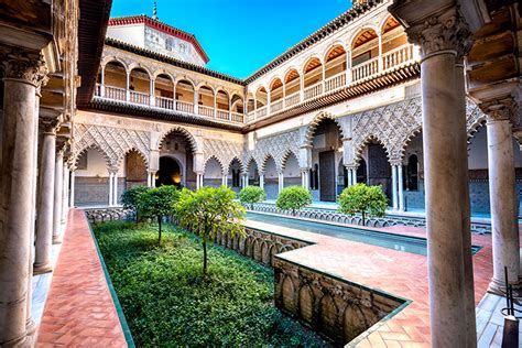 El Alcázar van Sevilla: Een Mozaïek van Geschiedenis en Mooiheid!